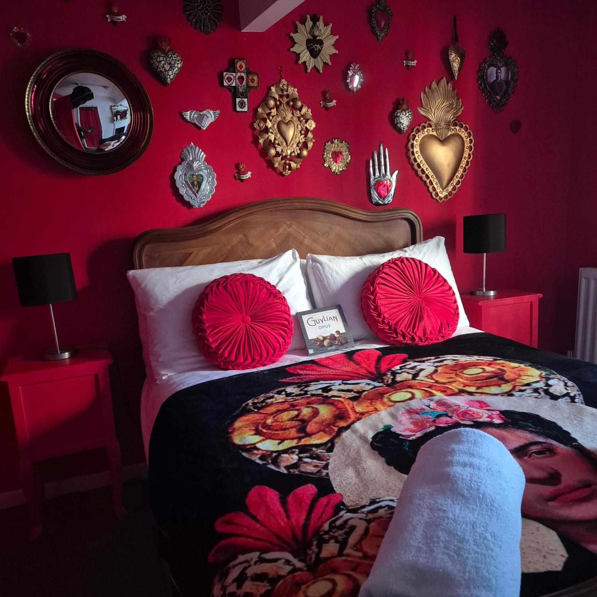 Frida'S Cottage Уитби Экстерьер фото